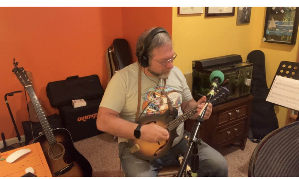 New Video: “Mr. Spaceman” on guitar and mandolin